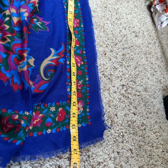 Challis By Berkshire Floral Scarf 100% Polyester Blue  47"x47" Vintage Italy - Picture 3 of 4